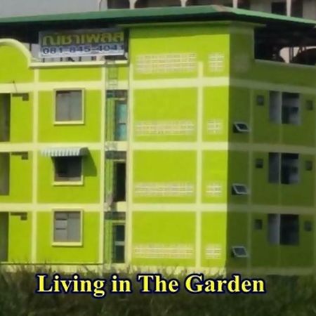 Natcha Place Thammasat Rangsit Banguecoque Exterior foto