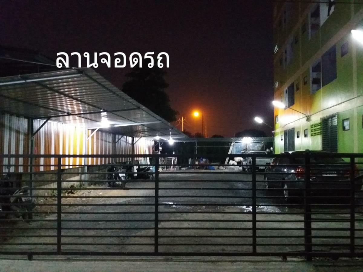 Natcha Place Thammasat Rangsit Banguecoque Exterior foto
