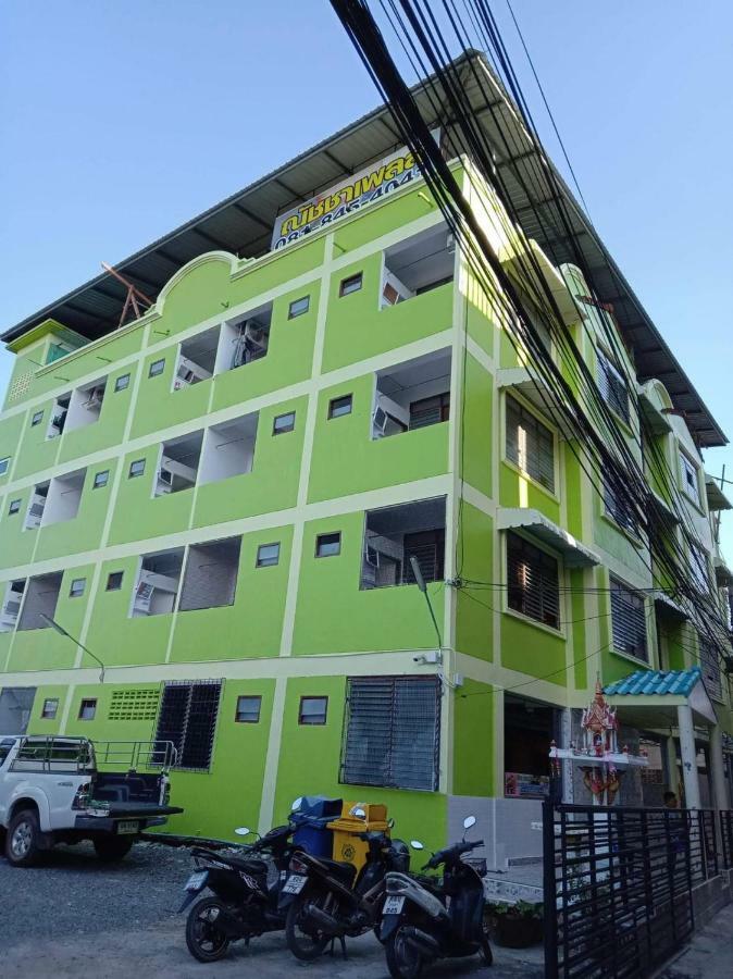 Natcha Place Thammasat Rangsit Banguecoque Exterior foto